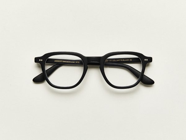 billik-color-matte-black-pos-2_3fe7c8c5-126a-4d7c-94cb-e6aff2019836.jpg