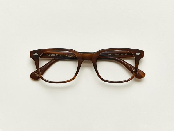 boychik-color-matte-dark-blonde-pos-2_1aacf065-20f0-4ff1-8065-bad0aeaa722a.jpg
