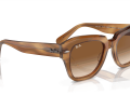 raybanstatestreet_0RB2186__140351__P21__shad__al2_909ae4e1-c307-40a5-8d17-19c601b4a395-1-scaled-1.png