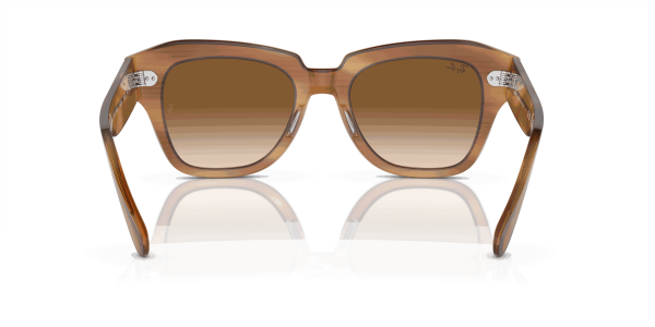 raybanstatestreet_0RB2186__140351__P21__shad__bk_55fe61a6-5e27-42ae-adda-2bea4717d0cb-1-scaled-1.png