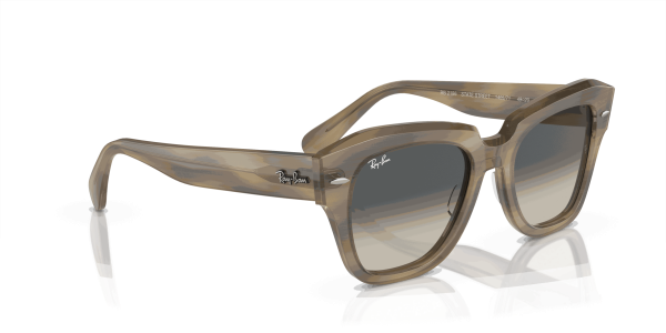 raybanstatestreet_0RB2186__140571__P21__shad__al2_963588dd-f174-441d-b0f6-f249805425e2-scaled-1.png